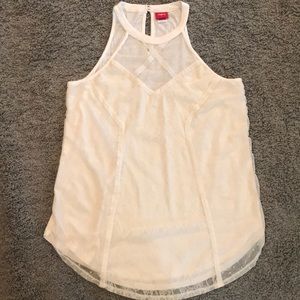 Cute off white Daytrip tank from Buckle.
